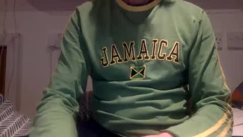 Snapshot of pea23 chatting on December 2, 5:43 pm pea23 online show from December 2, 5:43 pm