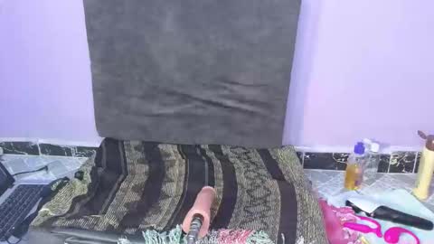 peacelady online show from April 19, 1:06 am