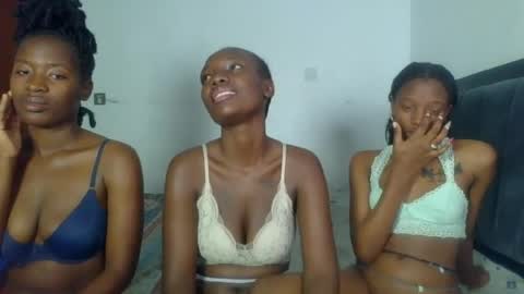 peach_ebonny online show from June 27, 5:57 am