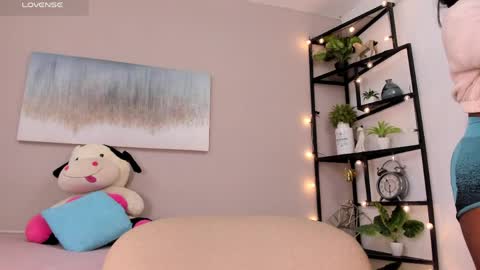 Briana online show from March 28, 1:23 pm