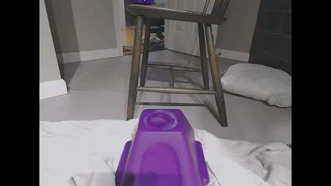 peachiebum online show from March 4, 4:31 am