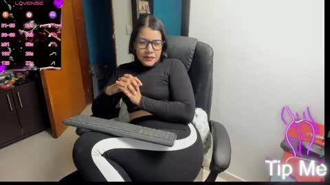 Tangerine Penaut online show from April 10, 10:47 pm