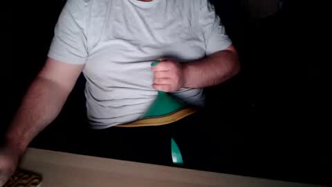 pecs_lover online show from December 15, 4:04 pm