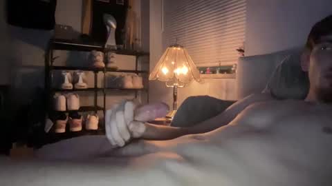 peezy_assl0v3r online show from April 9, 3:10 am