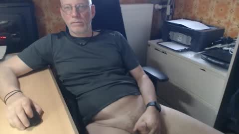 Pemue65 online show from March 17, 7:02 am