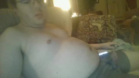 penistovenis online show from March 18, 5:02 am