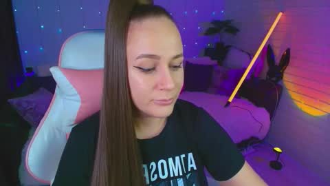 Dia  online show from October 22, 9:05 pm