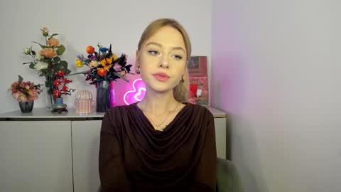 Cindy online show from November 12, 7:43 am