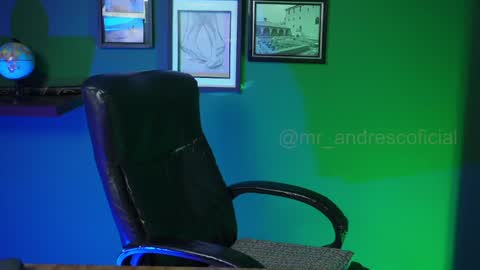 andres    online show from February 27, 9:07 pm