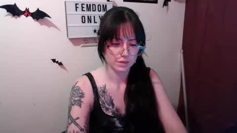 Persephone online show from April 2, 1:51 pm