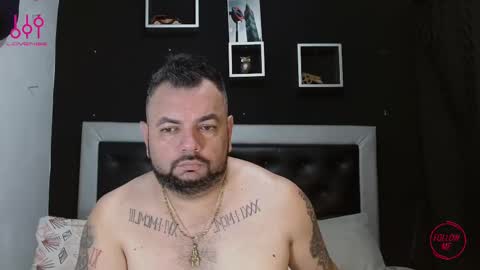 Snapshot of perverseveteranmanxxx chatting on March 10, 1:32 pm Carlos online show from March 10, 1:32 pm