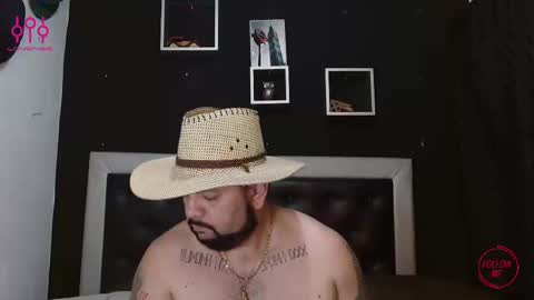 Snapshot of perverseveteranmanxxx chatting on March 8, 3:50 am Carlos online show from March 8, 3:50 am