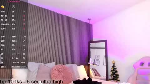 Lizza online show from December 22, 11:39 am