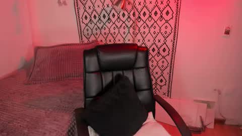 Rose online show from February 15, 2:37 am