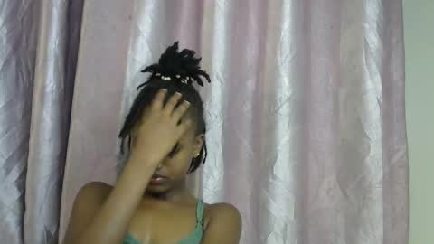 petite_star2 online show from December 5, 10:25 am