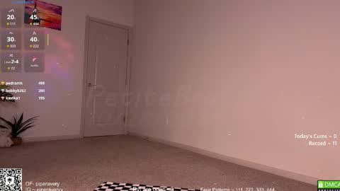 PiperAvery online show from October 29, 12:12 am