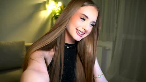 Petitegonwiild online show from May 28, 10:41 pm