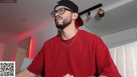 phantom_bigger1 online show from February 24, 12:13 am