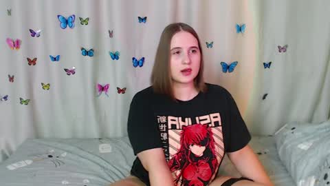 Snapshot of phantommira chatting on January 24, 6:25 pm phantommira online show from January 24, 6:25 pm