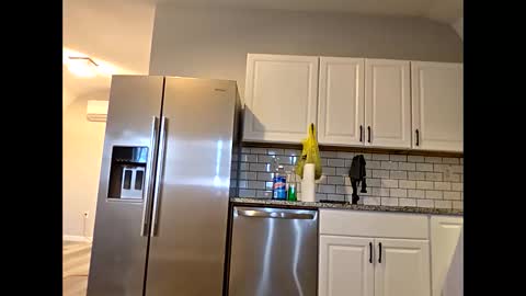 phase124 online show from April 2, 3:19 pm