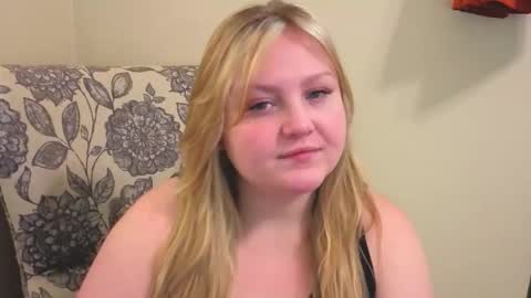 PhatAssBlond online show from April 13, 8:35 pm