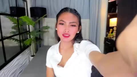 phenomenal_ivy online show from May 21, 5:30 pm
