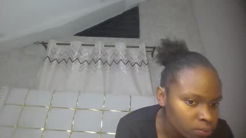 phoebe online show from February 26, 7:39 pm