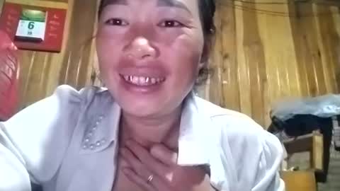 phuong_vietnam online show from July 6, 1:19 pm