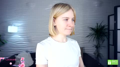 Hann G. Jones online show from November 1, 5:28 am