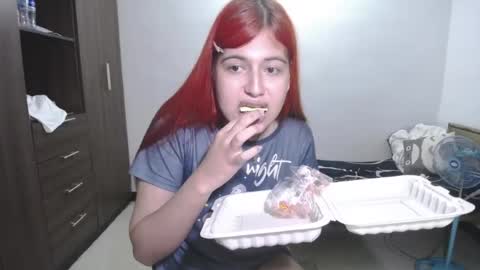 izzy online show from April 17, 12:35 am