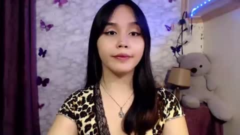 Ms Pia online show from April 18, 7:07 pm