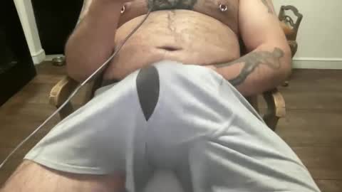 pierced_leather online show from January 9, 3:26 am