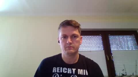 piercingsxxx online show from April 10, 11:37 am