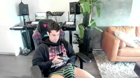 Pierre Fitch online show from March 11, 8:20 pm