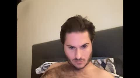 pierrot462900 online show from December 17, 4:56 am