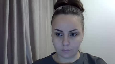 pineapple375 online show from March 3, 10:11 am