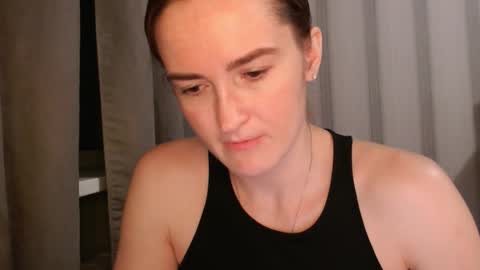       online show from December 1, 7:23 pm