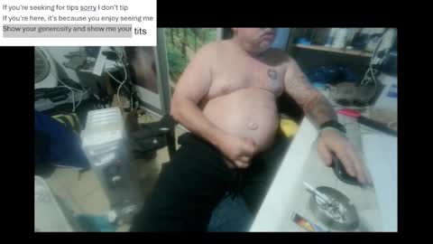 Snapshot of pini_z chatting on January 24, 11:48 am pini_z online show from January 24, 11:48 am