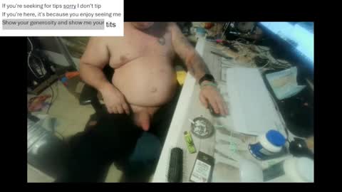 Snapshot of pini_z chatting on January 28, 8:47 pm pini_z online show from January 28, 8:47 pm