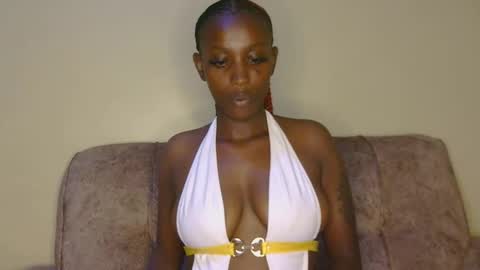 pink_cushy online show from March 10, 6:29 am