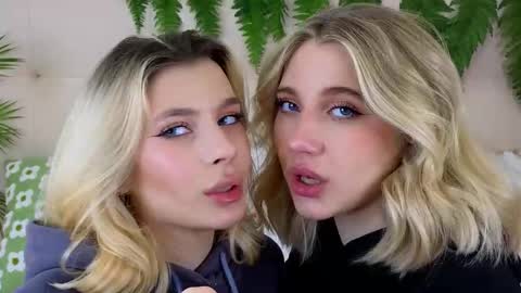 Adele online show from October 14, 9:34 am