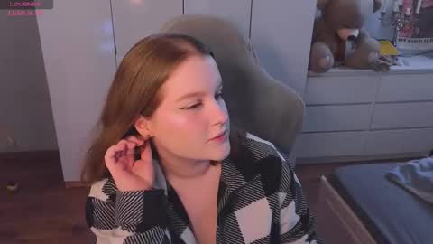 pinkiep1e online show from February 7, 1:41 am