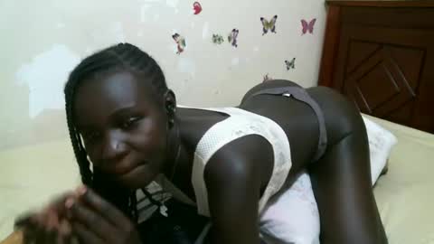 pinky online show from November 17, 3:14 pm