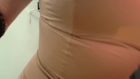 Perlita online show from February 9, 6:11 pm