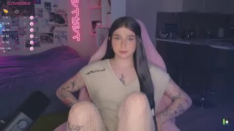 pinkvenom_ online show from May 4, 4:57 pm
