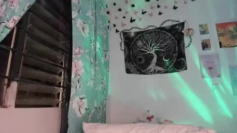 pinky_promiseex online show from August 7, 12:42 am