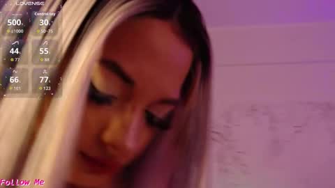 Pinky online show from March 18, 4:29 am