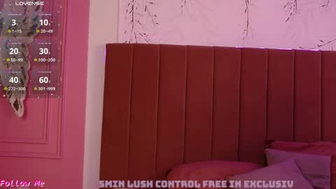 Pinky online show from April 3, 6:26 pm