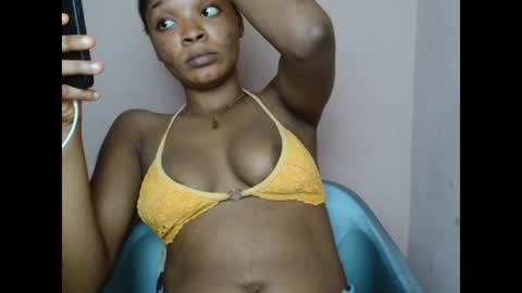 pinkyxxpussy online show from February 10, 2:03 am