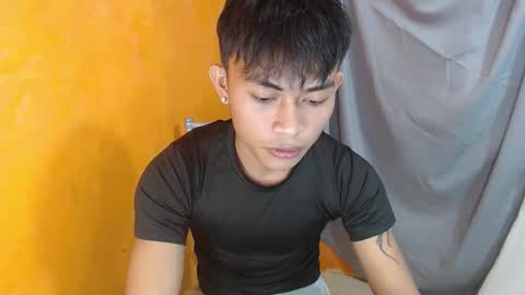 pinoy_palautogxxx online show from February 4, 3:05 pm